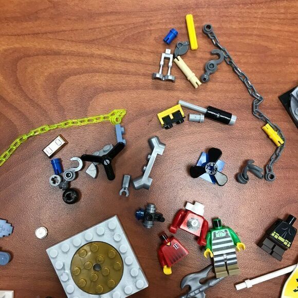 Lego minifigures accessories -‎ pieces - parts and other stuff - Picture 2 of 7